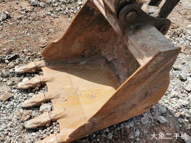 徐工 XCA60 挖掘机